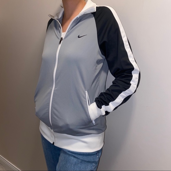 Nike Zip Up - Picture 2 of 2